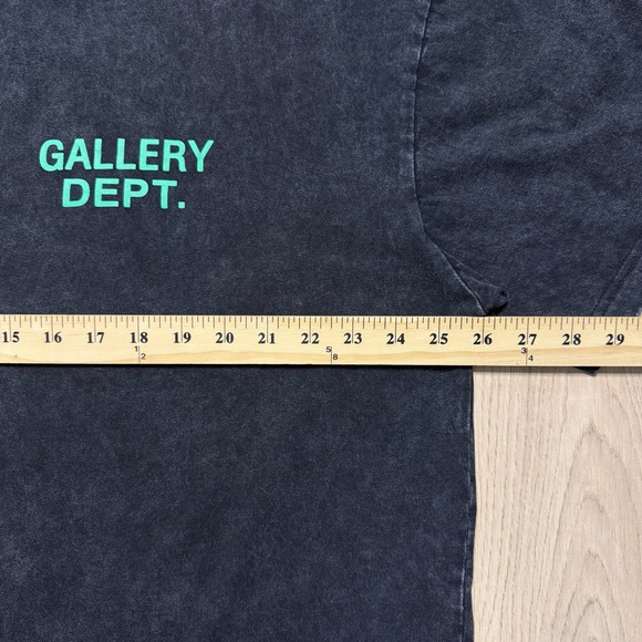 Gallery Dept Black Tee with Green Print - Picture 9 of 11